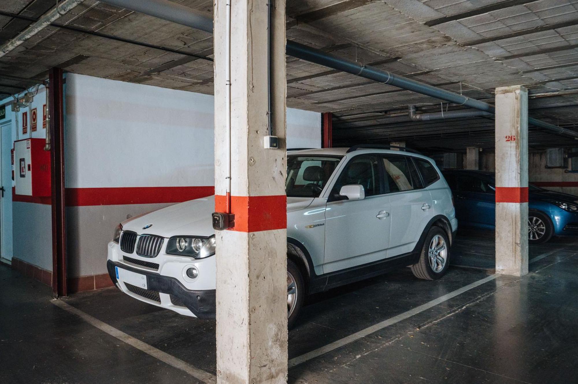 Parking En Sevilla Centro Y Piscina En Verano Камас Экстерьер фото